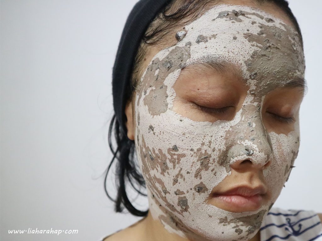 The Body Shop Himalayan Charcoal Mask